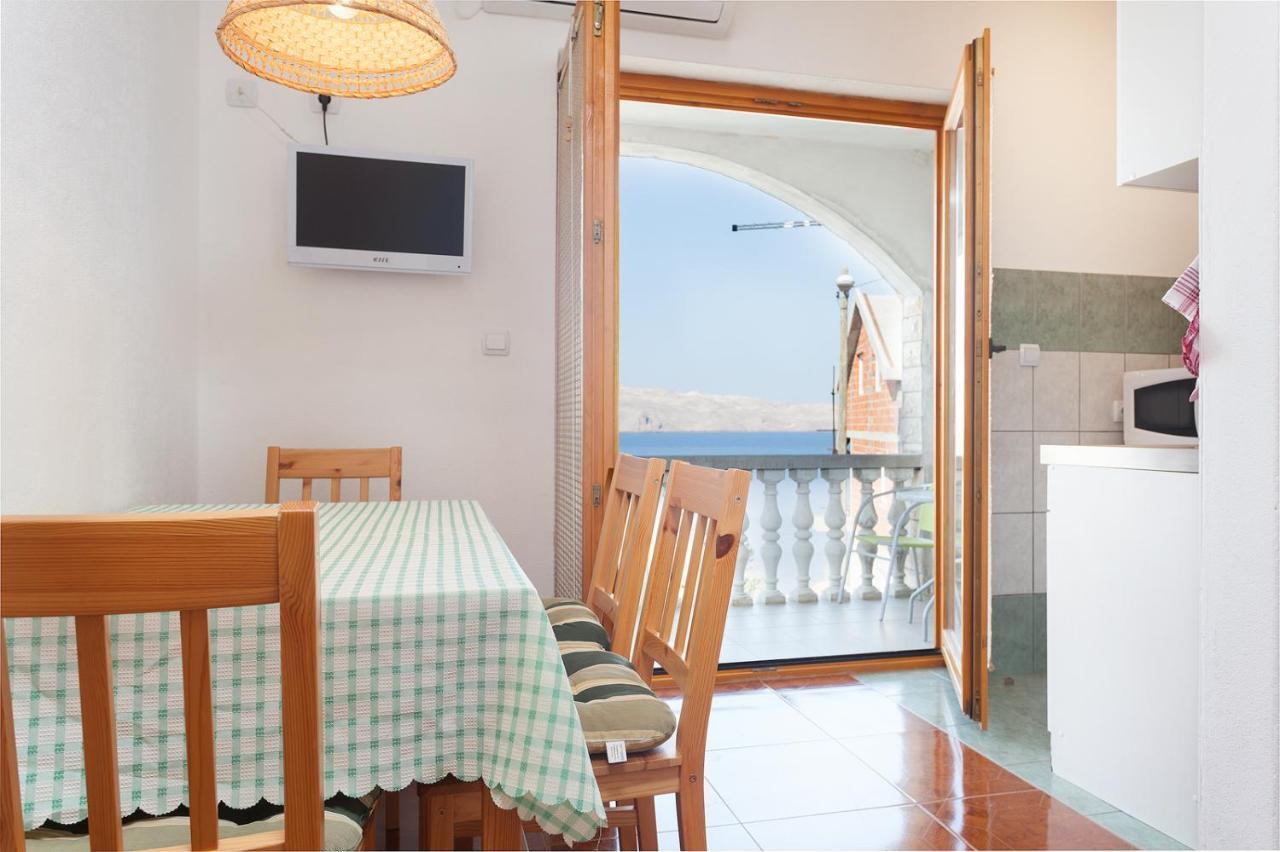 Manda Apartamento Karlobag Exterior foto
